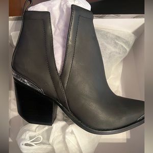 Jeffrey Campbell Booties Size 7